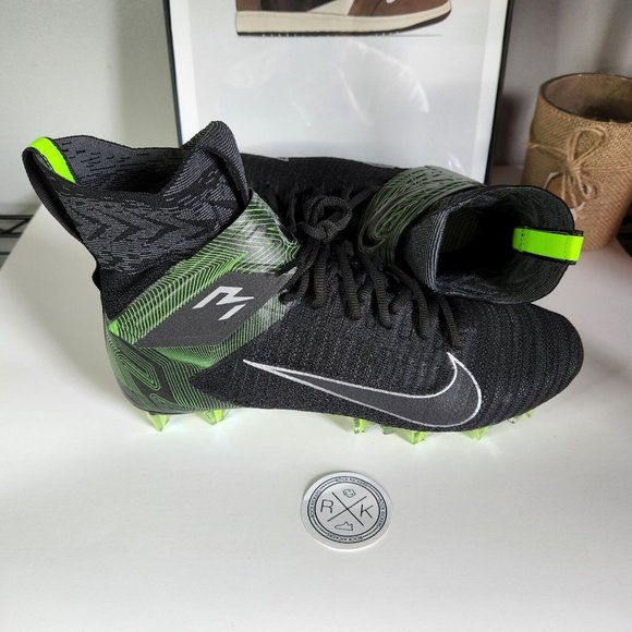 Nike Alpha Menace Elite Russell Wilson Football Cleat AT3721-002